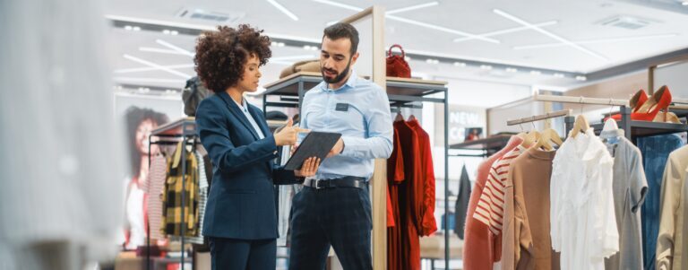 Comment les solutions de sécurité peuvent rationaliser les opérations des magasins de détail
