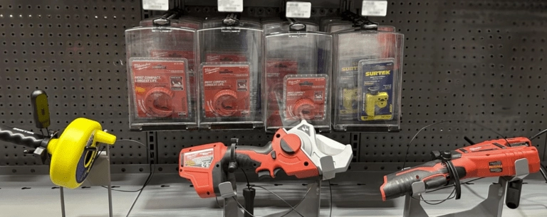Comment un grand distributeur mondial de produits de bricolage a réduit ses pertes sans ralentir l'activité en magasin