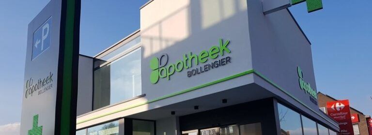 L'Apotheek Bollengier améliore son service à la clientèle grâce à un stand POS polyvalent.