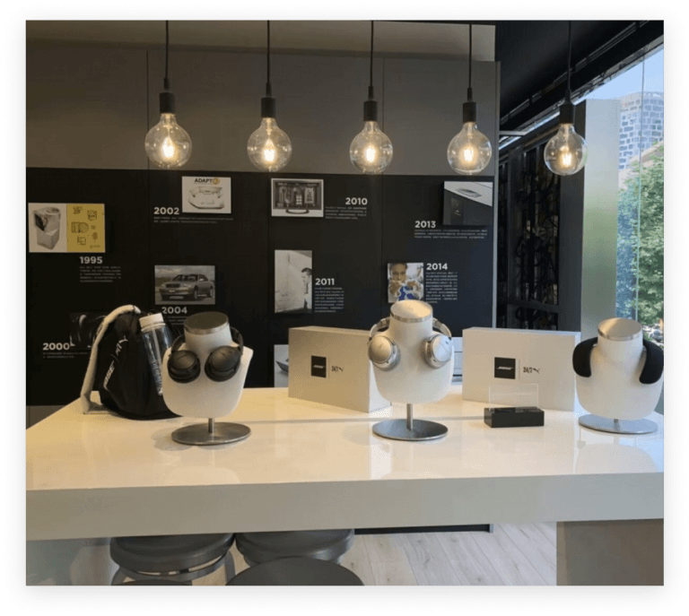 Magasin Bose avec présentation de casques