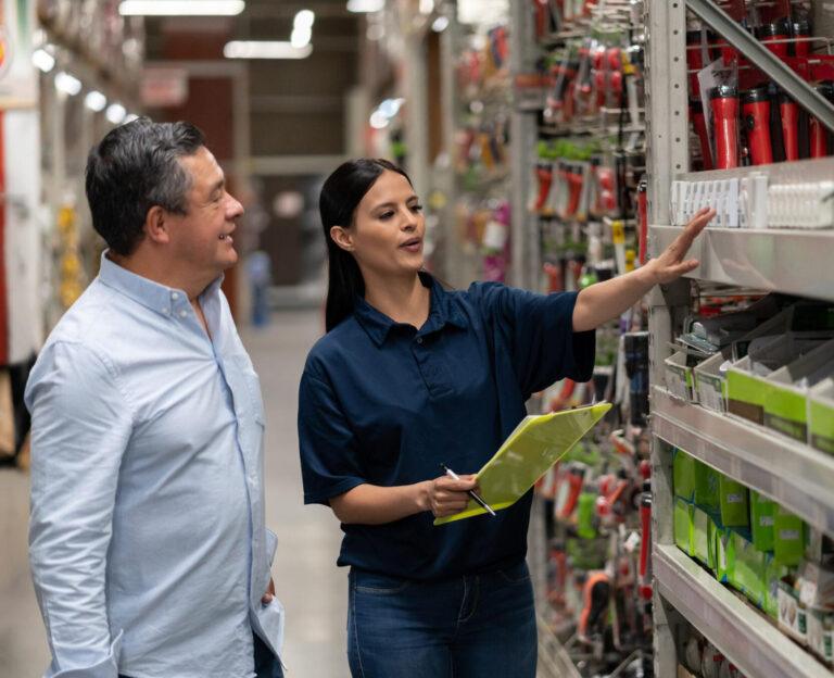 Au-delà de la boîte à outils : adapter les magasins de bricolage à de nouveaux clients, à des stocks diversifiés et à une prévention plus intelligente des vols