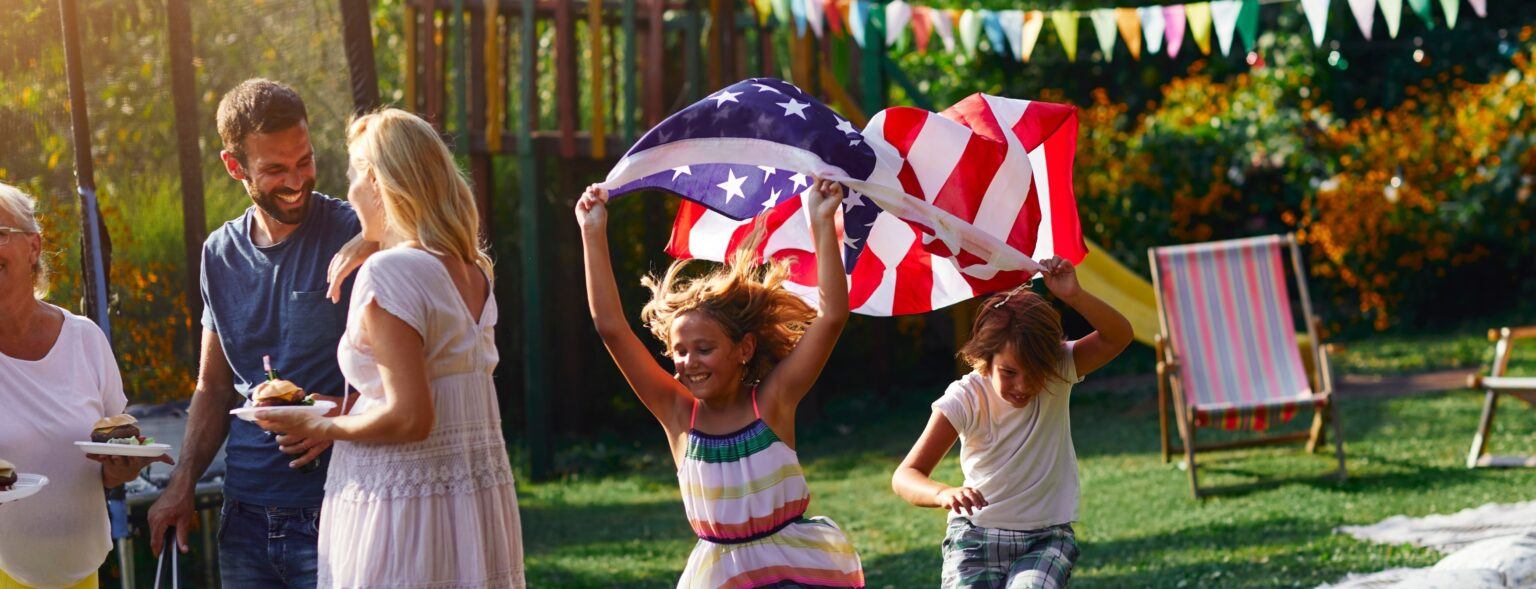 Enfants jouant le 4 juillet