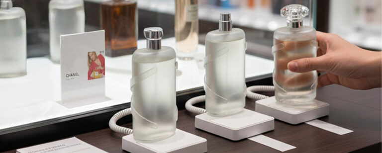 Les vols de parfums sont en hausse et les employés tirent la sonnette d'alarme. Les détaillants doivent les écouter.